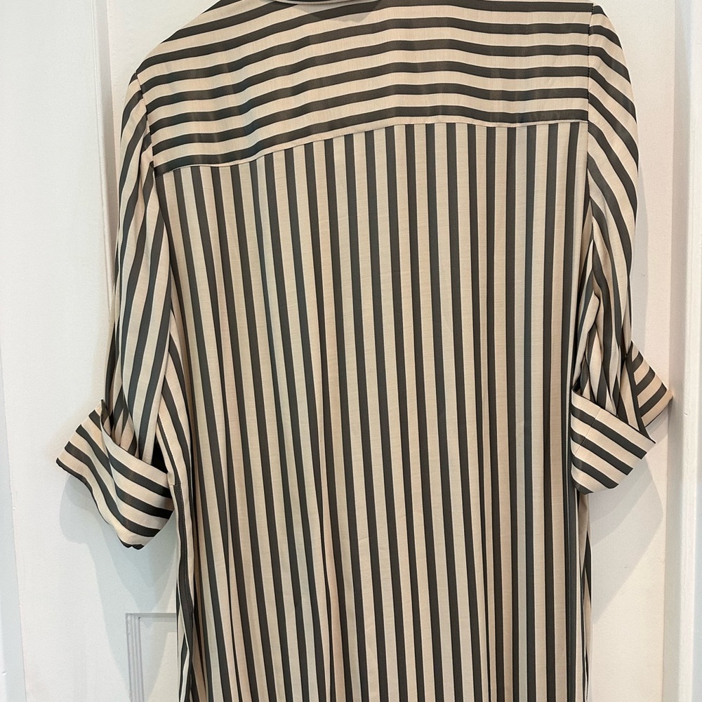 Beautifully made Italian Kiton dress with tag. Size 12 - Picture 7 of 8